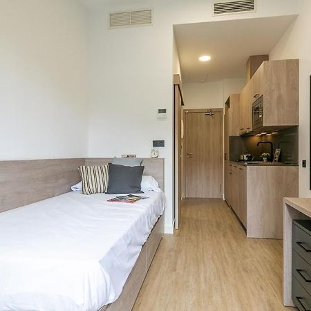 Micampus Madrid Sinesio Delgado Student Residence Luaran gambar