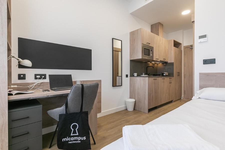 Micampus Madrid Sinesio Delgado Student Residence Luaran gambar