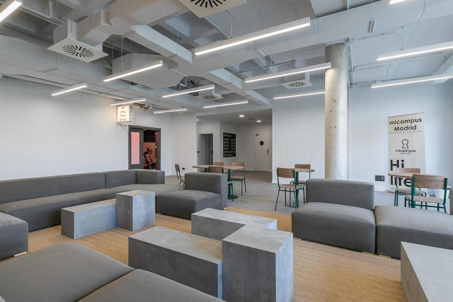 Micampus Madrid Sinesio Delgado Student Residence Luaran gambar