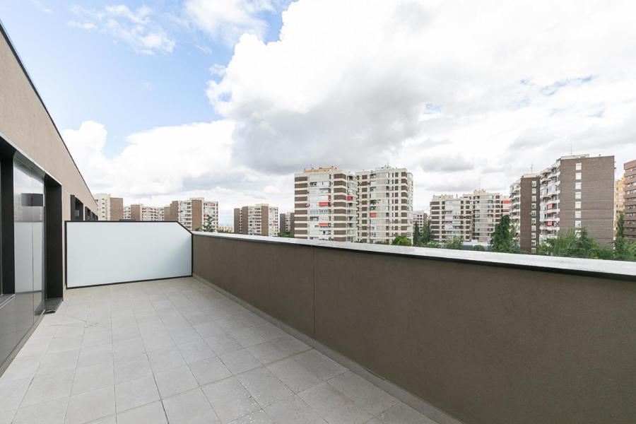 Micampus Madrid Sinesio Delgado Student Residence Luaran gambar