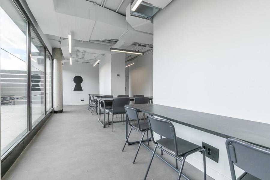 Micampus Madrid Sinesio Delgado Student Residence Luaran gambar