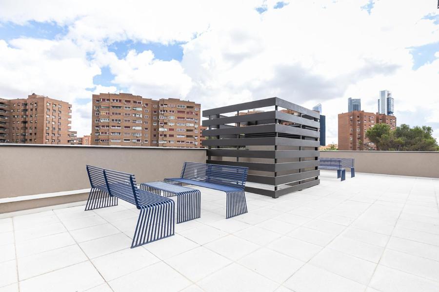 Micampus Madrid Sinesio Delgado Student Residence Luaran gambar